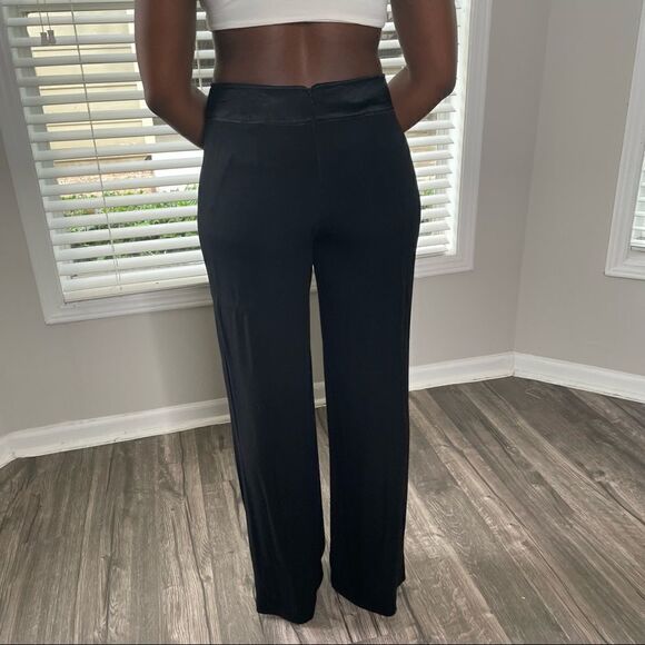 Cabi Crepe Dress Pants with Contrast Waistband - Picture 8 of 17